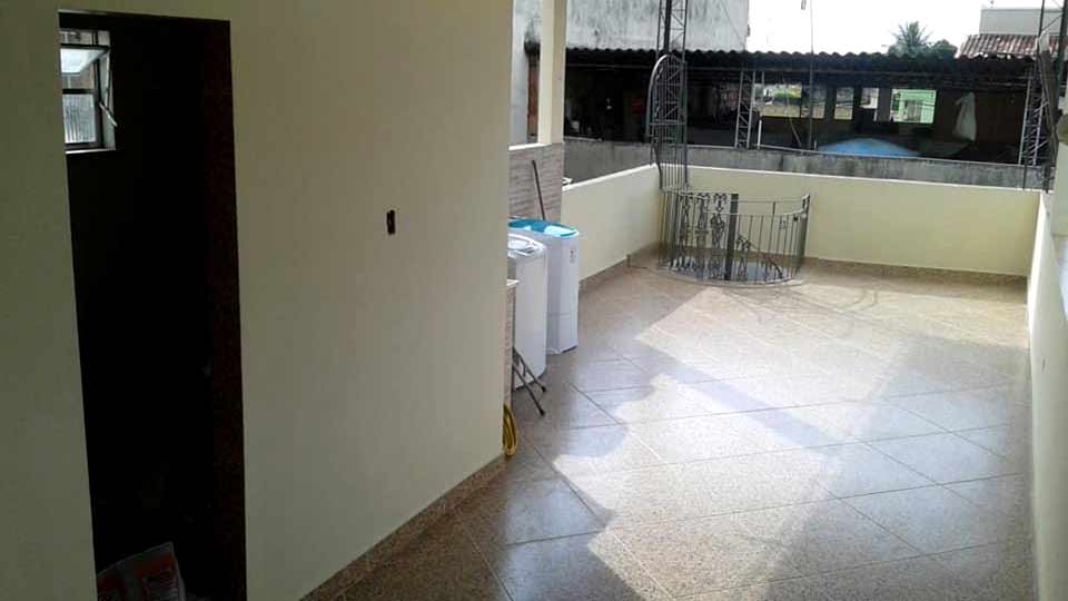 Antes: Terraço em telha Galvanizada